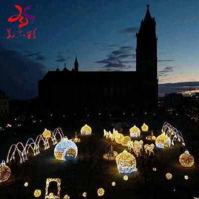 Small LED Christmas Ball Motif Lights