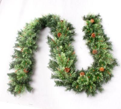 Yh22117 Home Decoration Gift Christmas Garland with Pine Needle, PVC, Pinecone 2022