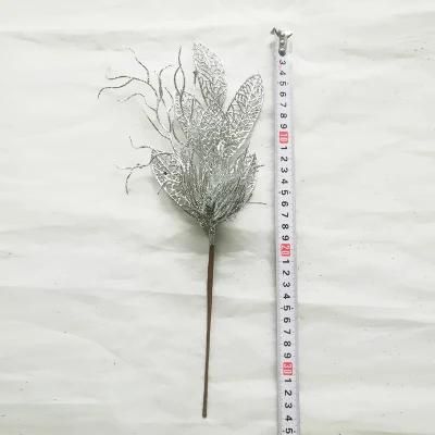 Hot Sale Needle Pine Cone Cuttings Flower Gold Silver and Red Christmas Fruit Tree Cuttings Christmas Flower