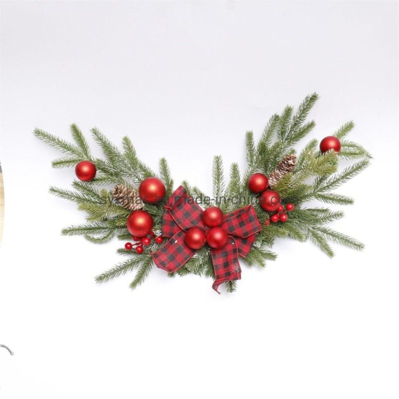 ODM 30cm Decorated Christmas Wreath