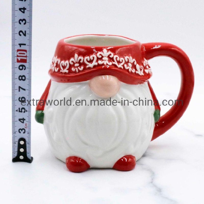 Made in China Handpainted Santa Ceramic Cup Mug for Christmas