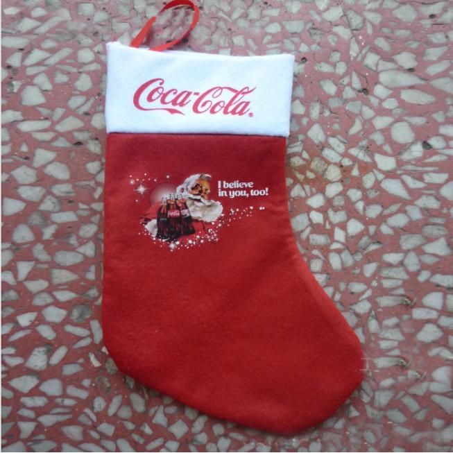 Factory Whole Sales Kinds of Xmas Socks with Velvet Woven Material Silk Printing Embroidery Logo Bronzing Logo and Heat Transfer Printing