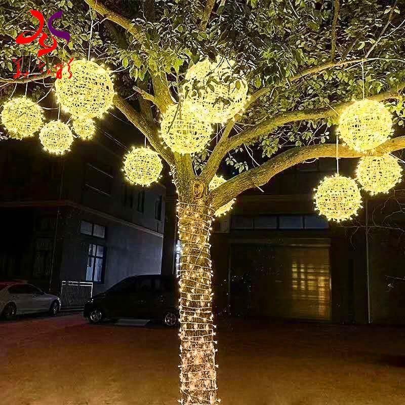 Small LED Christmas Ball Motif Lights