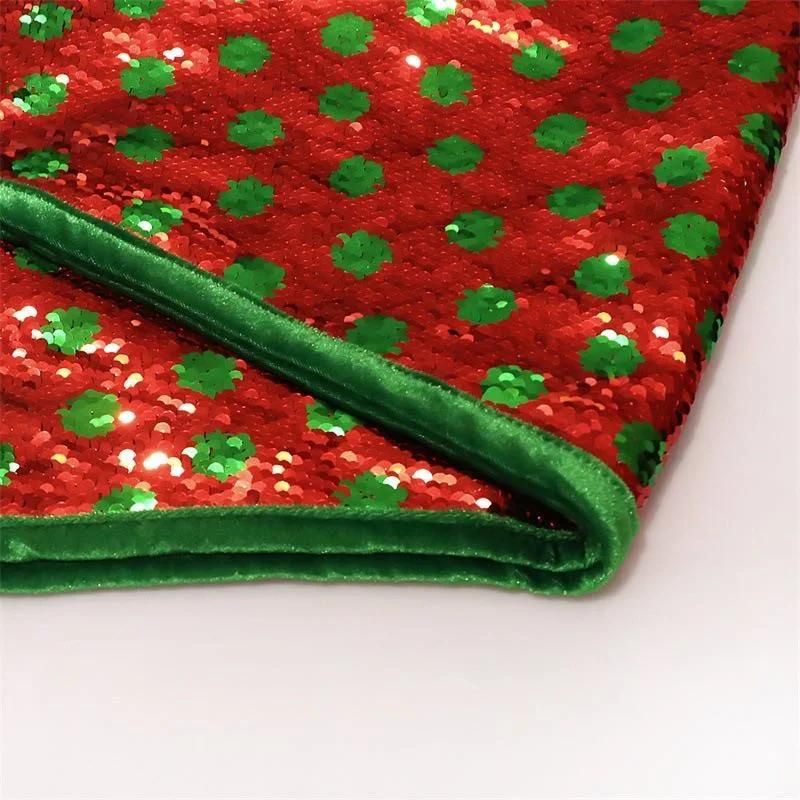 2020 New Christmas Decorations: Red Background, Green Dots, Beads, Christmas Tree Skirt, 48 Inch Christmas Tree Decoration