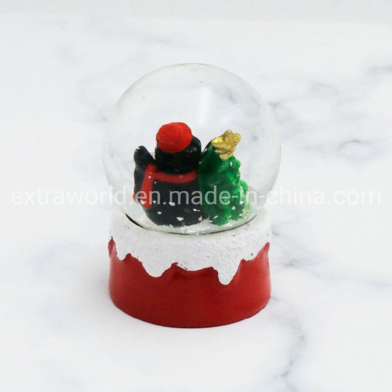 Resin Craft Santa Snowball Christmas Home Decoration for Sale