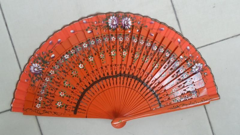 Wooden Hand Fan Spanish Folding Fan