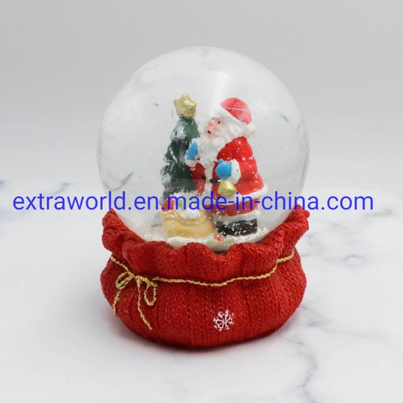 Wholesale Snow Globe Decorations Resin Water Snow Ball