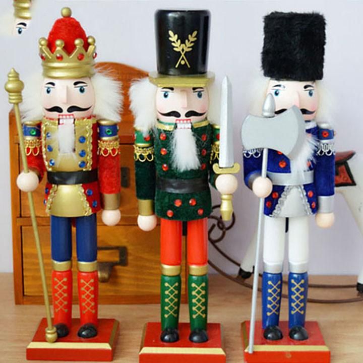Lifelike Resin Soldier Nutcracker Statue for Christmas Decoration