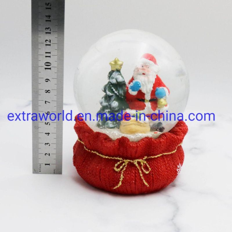 Wholesale Snow Globe Decorations Resin Water Snow Ball