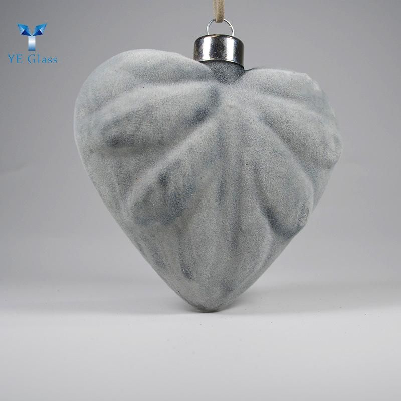 Customized Gray Heart Borosilicate Glass Balls for Christmas Decoration