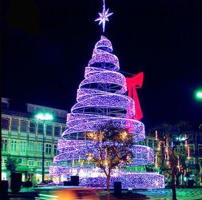 Giant Illuminated Decorated Christmas Tree for Outdoor