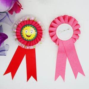 Foshan City Wholesale Brooch with Smile Design of China