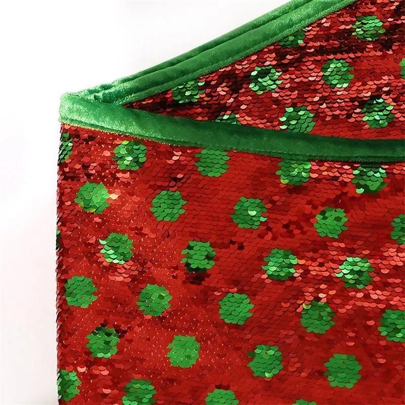 2020 New Christmas Decorations: Red Background, Green Dots, Beads, Christmas Tree Skirt, 48 Inch Christmas Tree Decoration