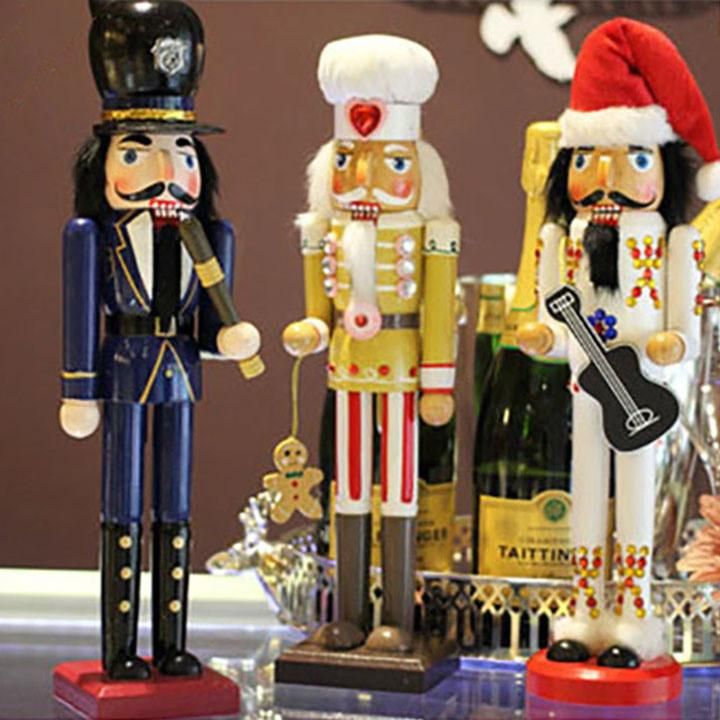 New Design Hand Crafts Christmas Resin Nutcracker King Statues