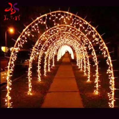 Outdoor LED Across Arch Street Motif Light