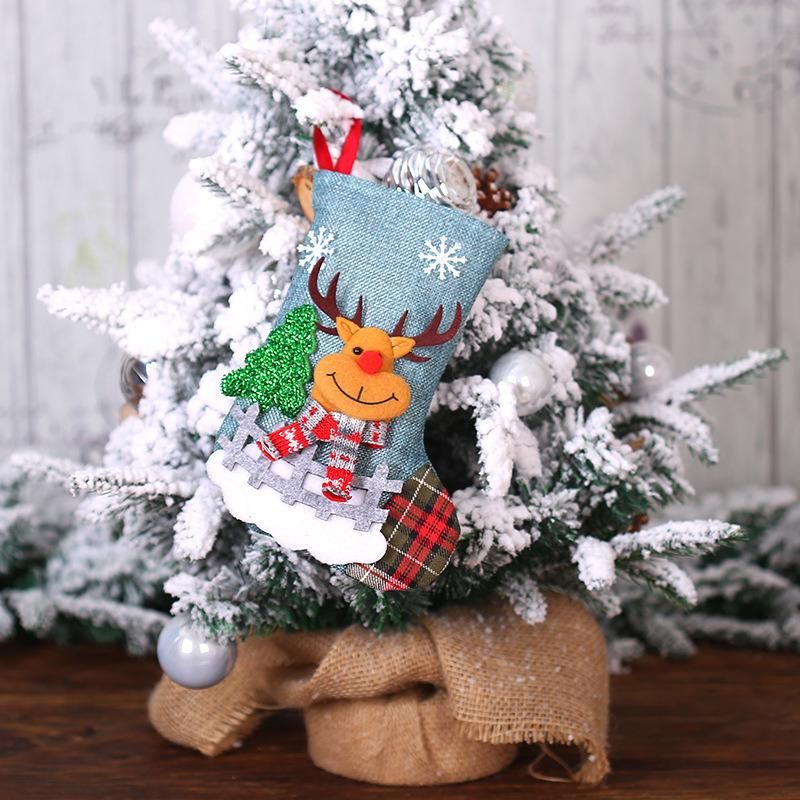 Christmas Decorations Santa Claus Socks Plaid Dolls Linen Socks Christmas Tree Pendant Display a Christmas Gift Bag