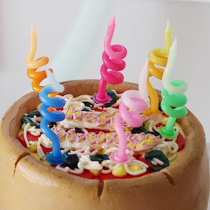 Wholesale Paraffin Wax Birthday Cake Spiral Candle with Holders