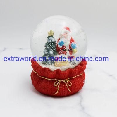Wholesale Snow Globe Decorations Resin Water Snow Ball