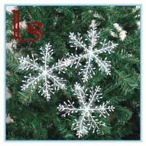 Plastic Christmas Tree Decoration Multi-Sized Snowflakes