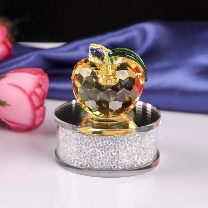 Unique Crystal Apple with Crystal Base for Wedding Gift