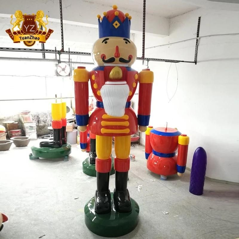 Hand Painted Life Size Resin Christmas Nutcracker for Outdoor Decoration