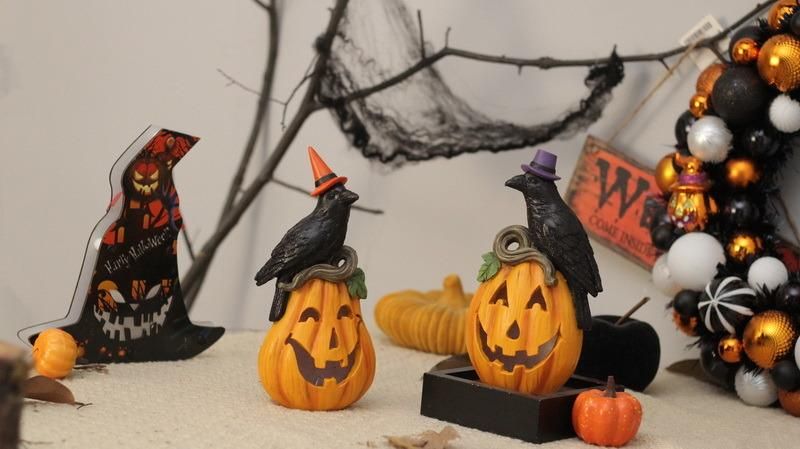 Halloween Decoration Crafts Wholesale Resin Crow Halloween Pumpkin Decoration with LED Light