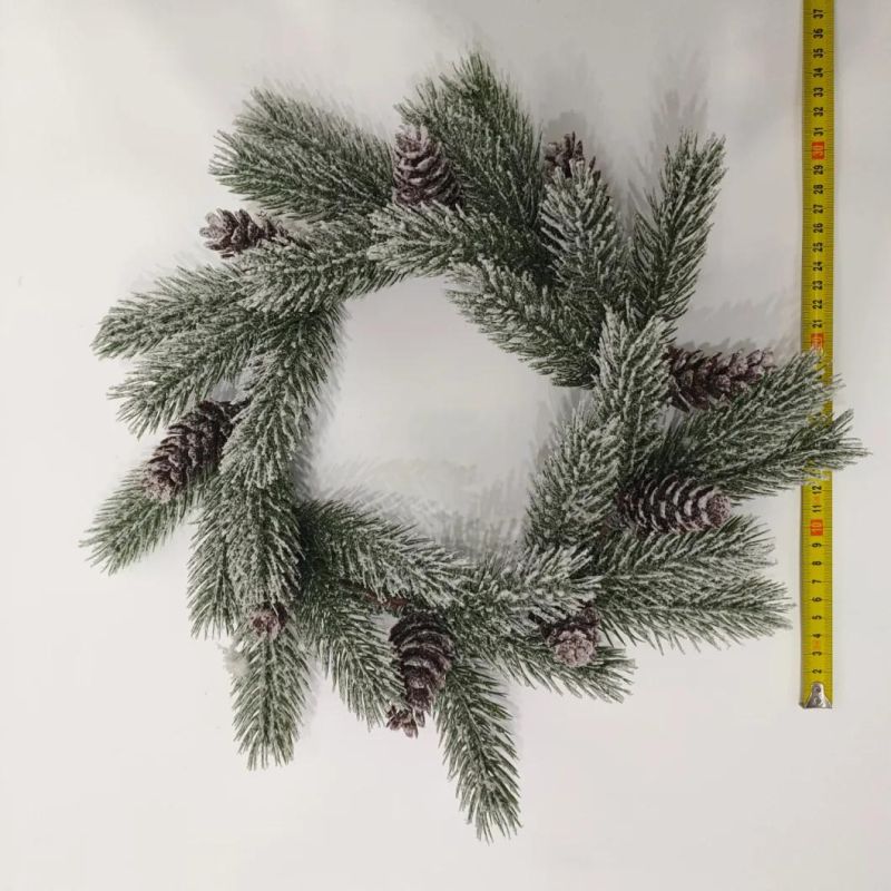 40-50cm Diameter Green Artificial Christmas Wreath with PE Tips and Metal Ring for Hanging