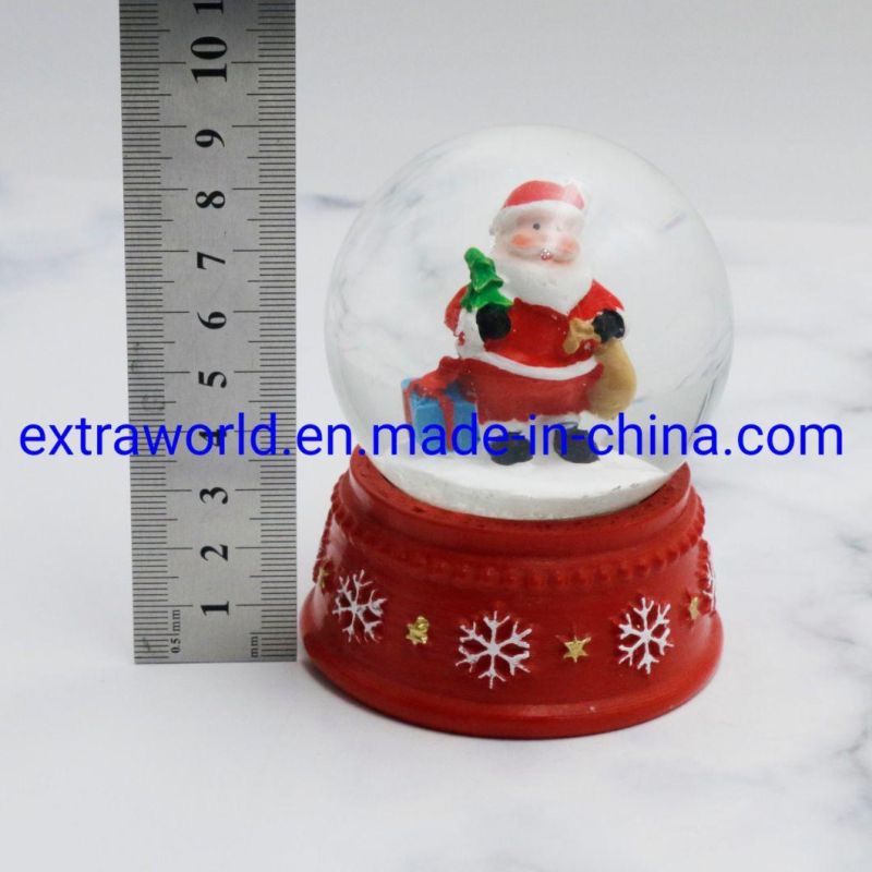 Wholesale Price Christmas Water Globe Resin Decoration Snow Globe