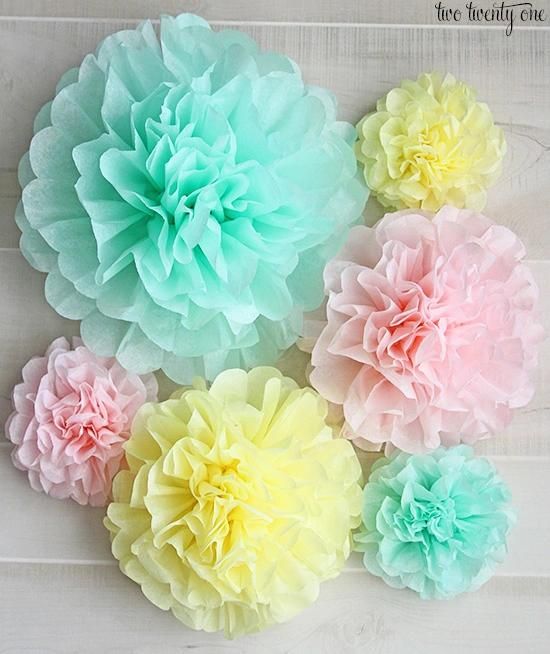 Wholesale Party Wedding Decoration Hanging Tissue Paper Pompoms POM Poms