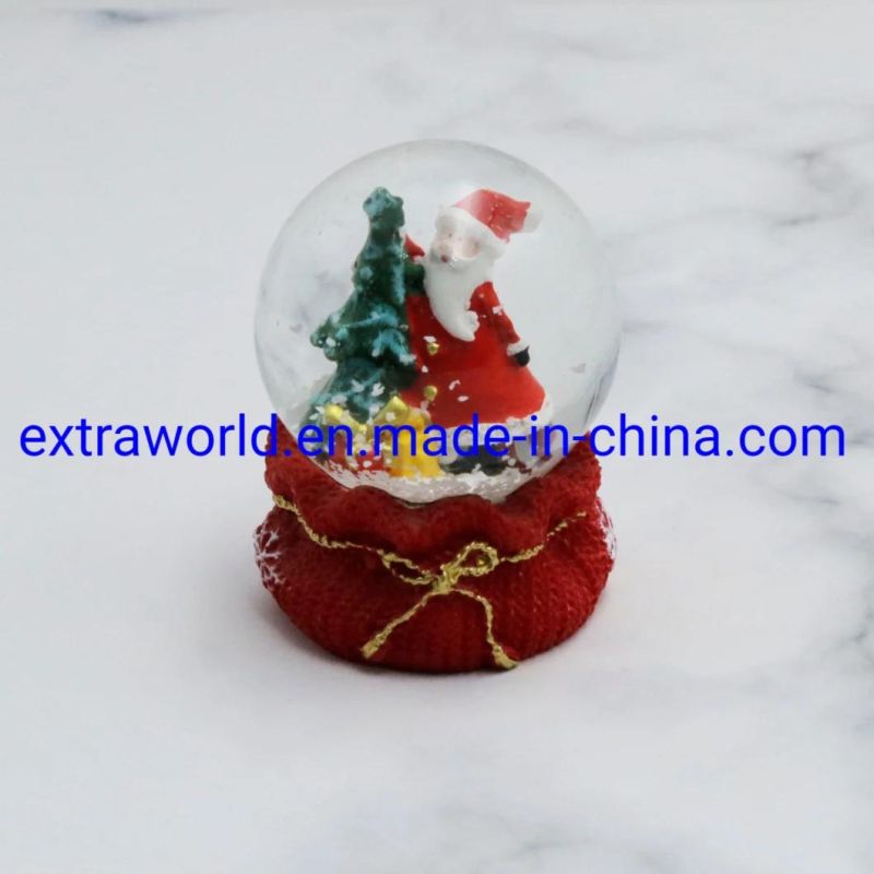 Custom Christmas Resin Snow Globe Water Ball Christmas