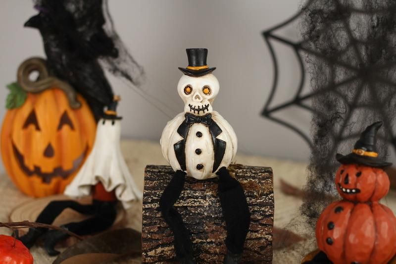 New Design Wholesale Home Decorations Party Accessories Long Soft Leg Halloween Resin Pumpkin Ghost