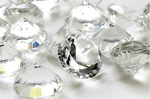 Wedding Decoration of Crystal Diamonds