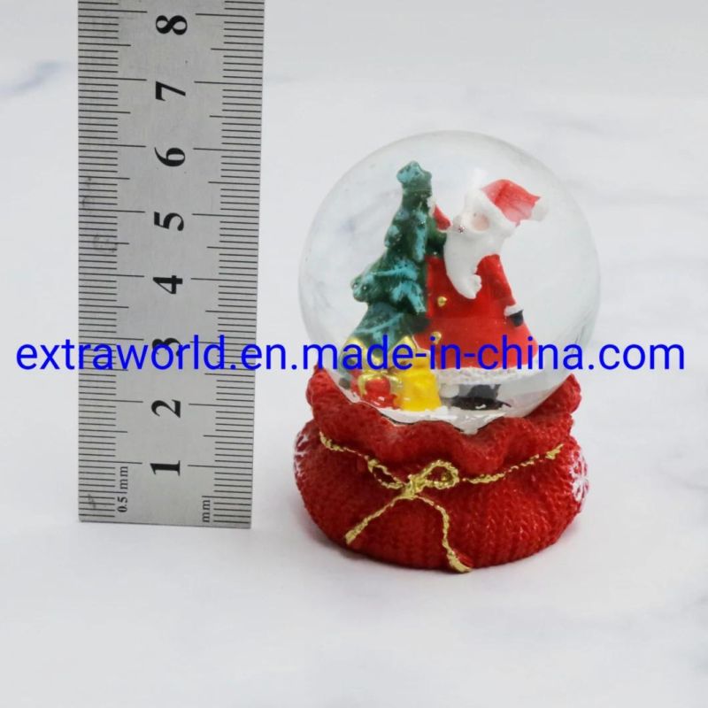 Custom Christmas Resin Snow Globe Water Ball Christmas
