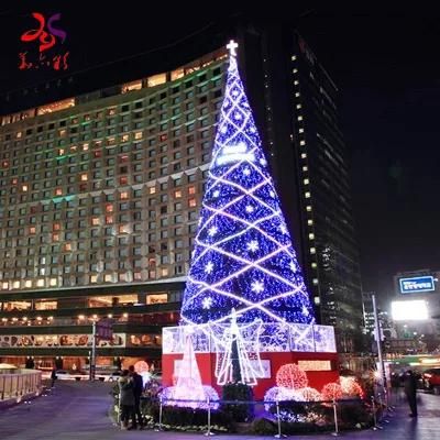 Luxury on Sale Christmas Decoration Giant Christmas Tree