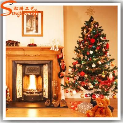 Artificial Christmas Tree for Indoor &amp; Outdoor Decoration